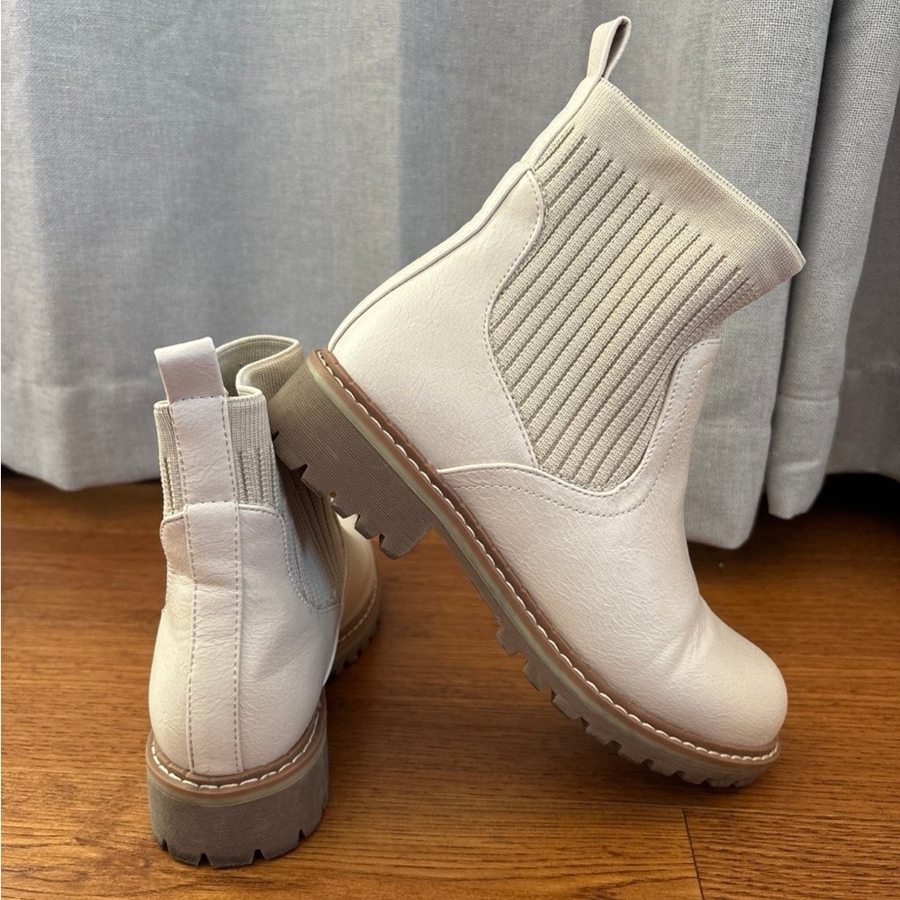Women's Off White/Cream Ankle Boots